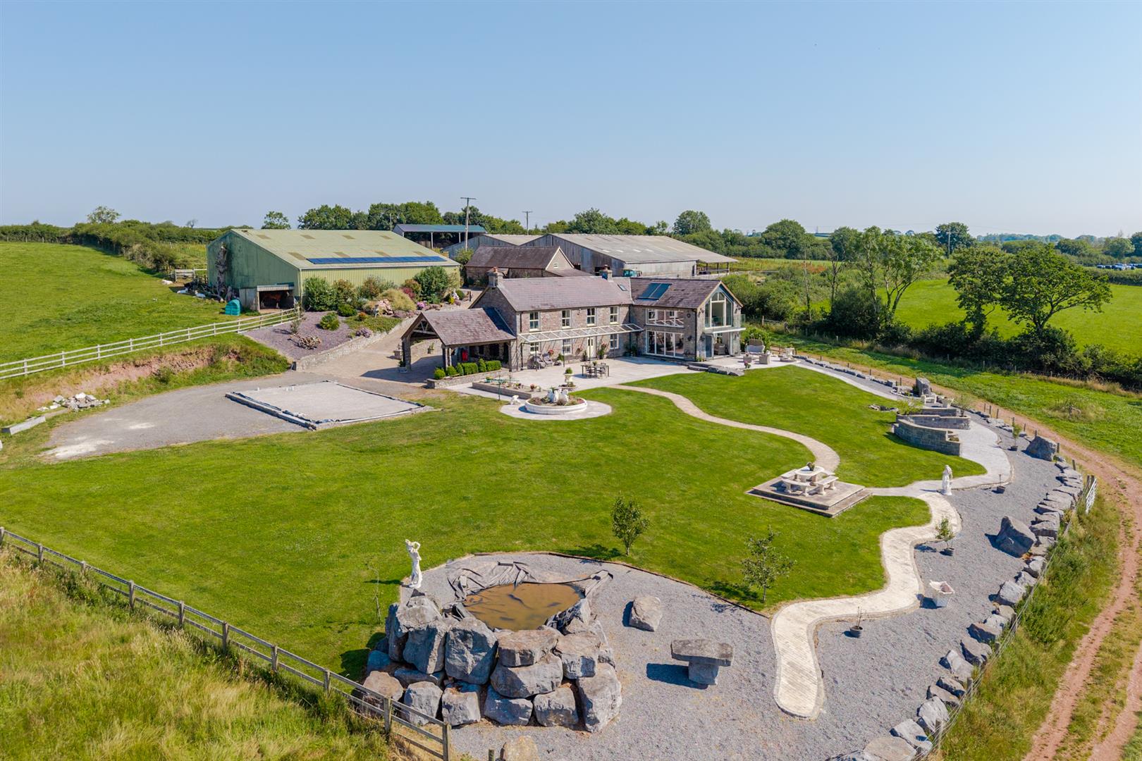 Pen Y Banc, Llangyndeyrn, Kidwelly, SA17 5ES